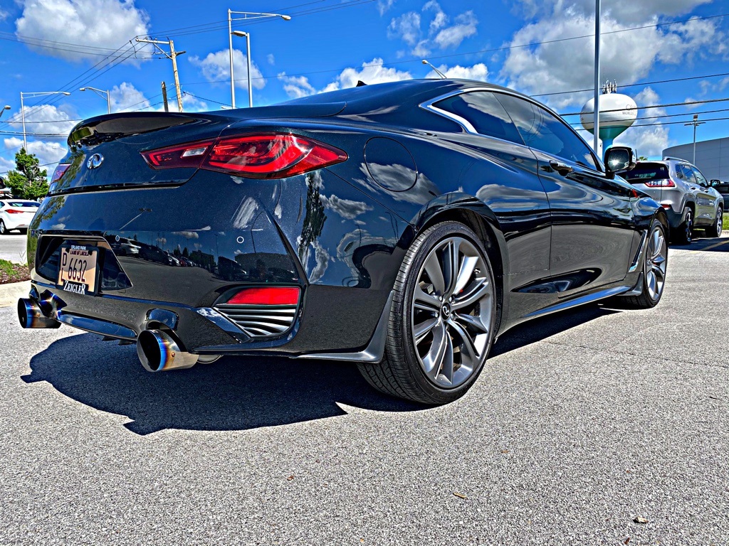 Pre-Owned 2018 INFINITI Q60 Red Sport 400 2D Coupe for Sale #IP2660