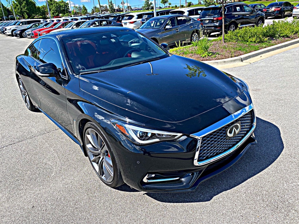 Pre-Owned 2018 INFINITI Q60 Red Sport 400 2D Coupe for Sale #IP2660